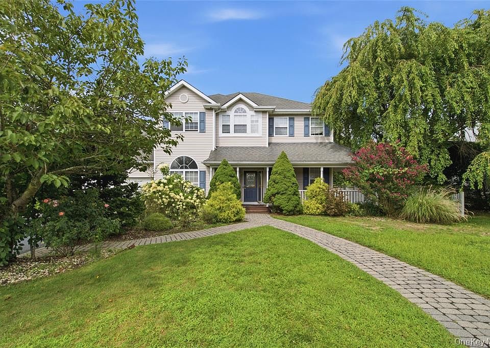 1st image of 34 Timber Ridge Dr