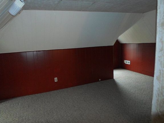 5th image of 400 Tanguy St