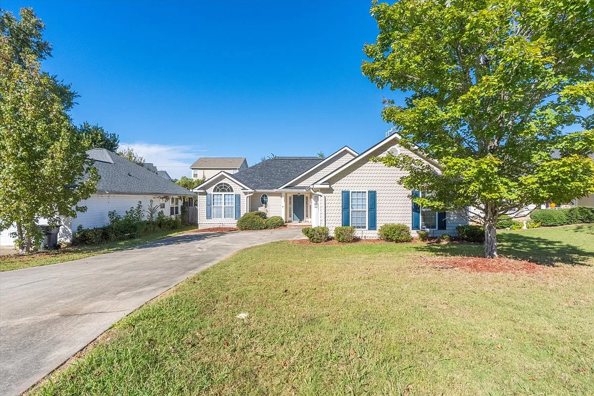 3 bed, 1528 sqft, $1,850 — Photo 1