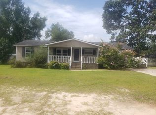 1500 Obannon Dr, Raeford, NC 28376