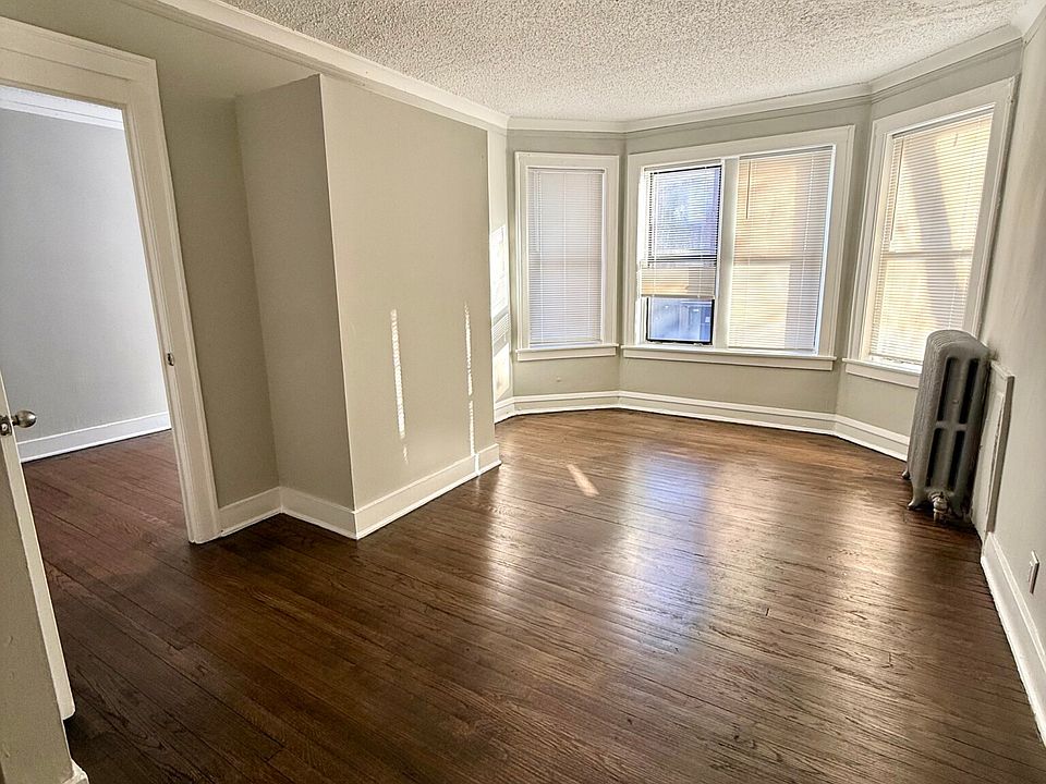 1st image of 6959 S Paxton Ave APT 1A