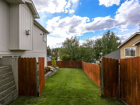 3rd image of 8306 E Bull Pine Ln