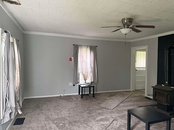 2nd image of 513 Mayfield Rd