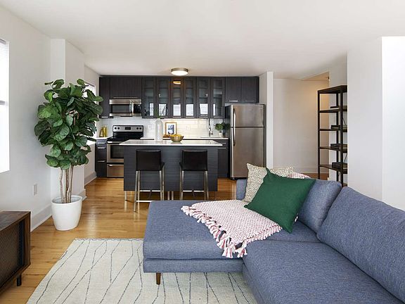 Rittenhouse Hill 1BR Living Area and Kitchen