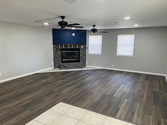 4th image of 5623 Pinewood Dr E