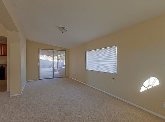 4th image of 3540 W Campbell Ave