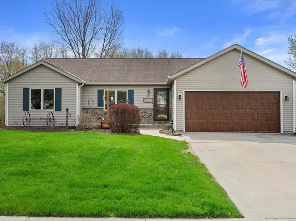 241 Heron DRIVE, West Bend, WI 53095