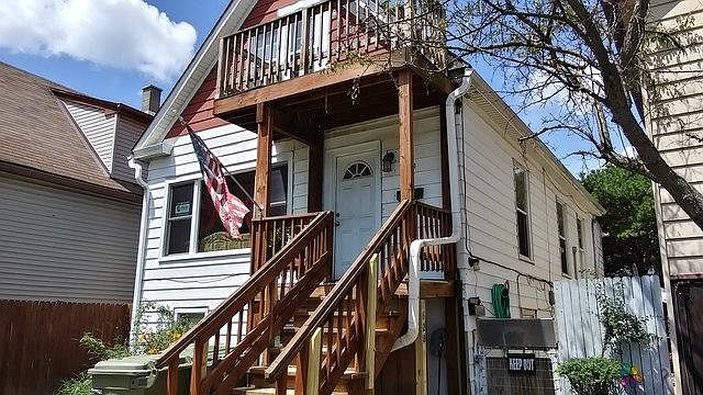 1st image of 1628 W Windlake Ave #1628A