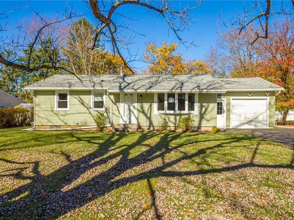 43 Lavaine Way, Rochester, NY 14623