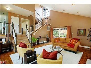 5th image of 6249 Primrose Ave