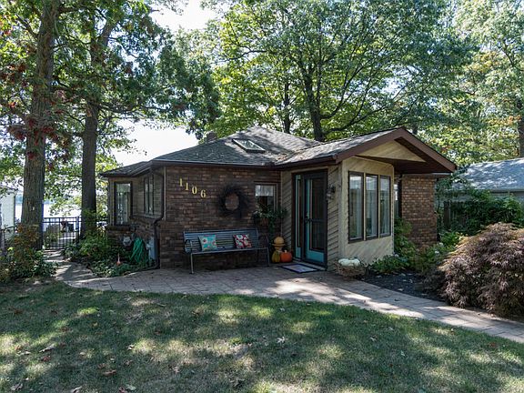 2nd image of 1106 Forest Dr