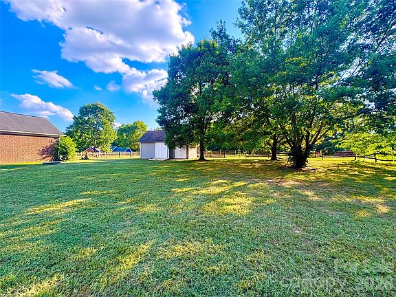 2nd image of 4105 Salem Pointe Dr