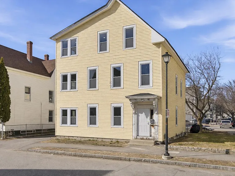 254 Auburn St #1 — Photo 15