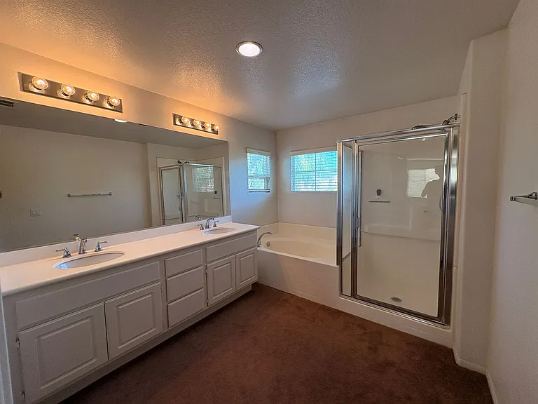 5875 Larry Dean St — Photo 28
