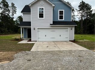 192 Yeti Ln, Raeford, NC 28376
