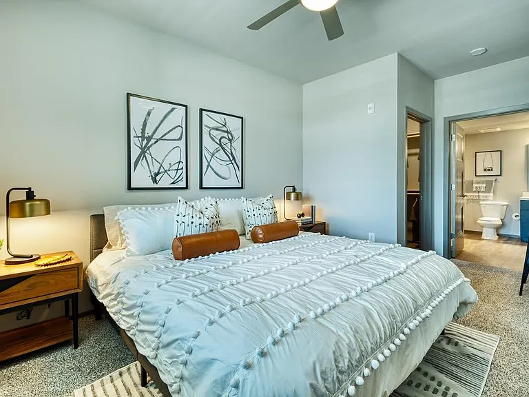 Cuvee Apartments — Photo 14