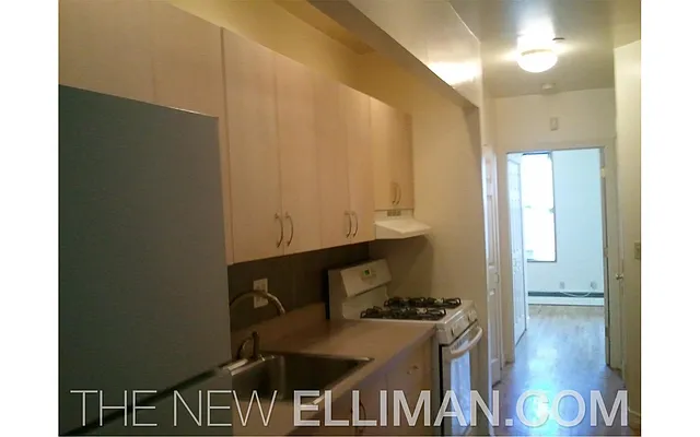 Rented by Douglas Elliman | media 36