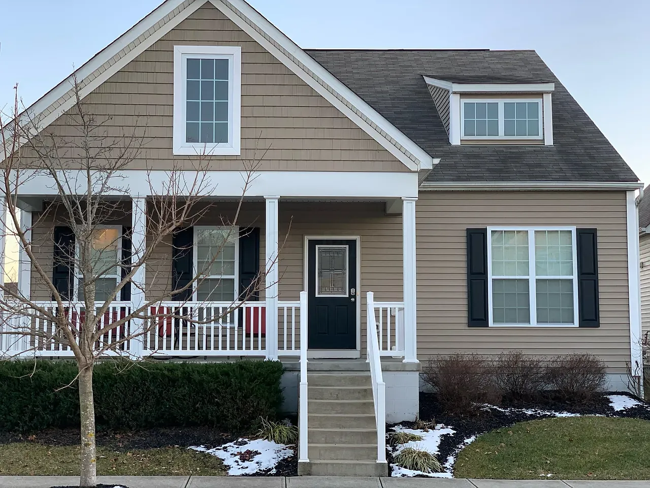 3 bed, 2.5 bath, 2015 sqft, $2,500 — Photo 1