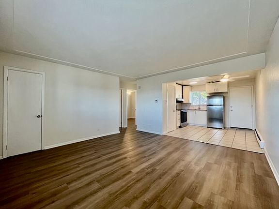 3rd image of 1601 Garrison St APT 4