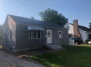 705 Kingsley St, Normal, IL 61761