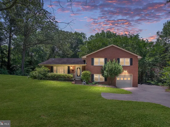 1028 Ficklen Rd, Fredericksburg, VA 22405