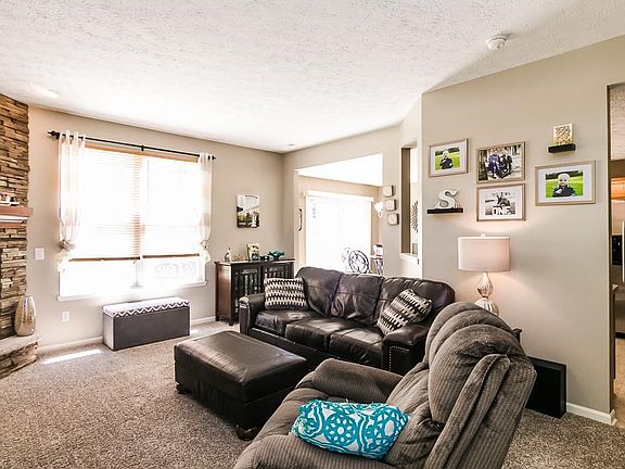5th image of 1691 Laughton Cir