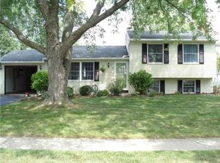 3219 Brown Rd, Oregon, OH 43616