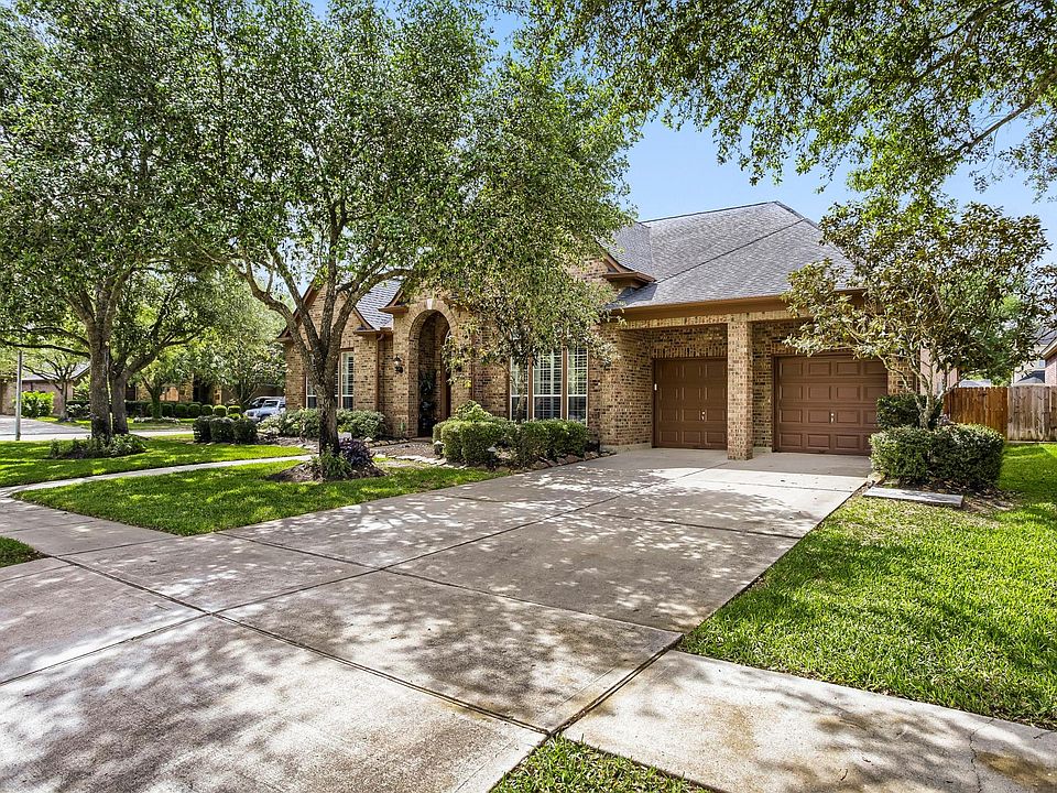 1st image of 28003 Longspur Dr