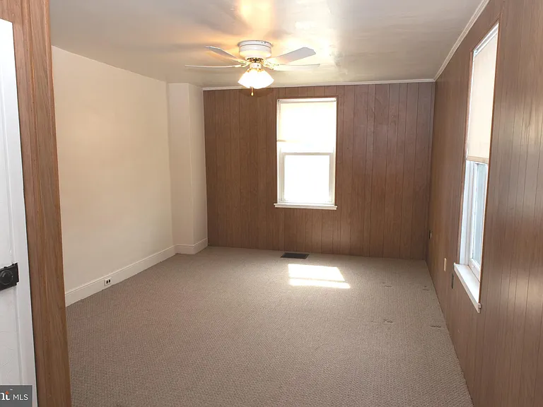 1489 S Old Bethlehem Pike — Photo 11
