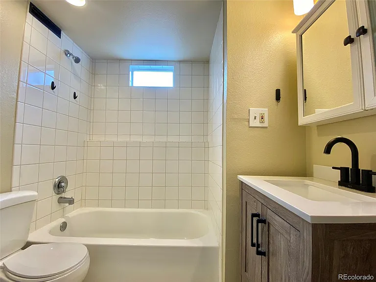 101 Terrace Dr #1/2 — Photo 11