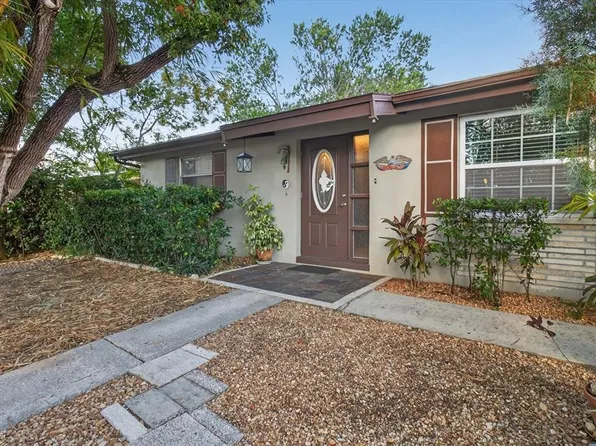 1652 Debonair Dr, Holiday, FL 34690