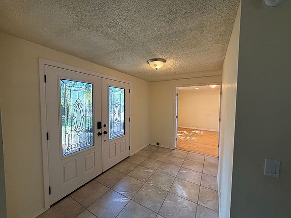 2nd image of 2735 Almaden St