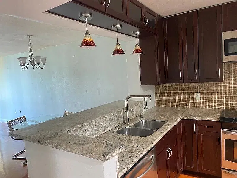 2424 W Tampa Bay Blvd #M403