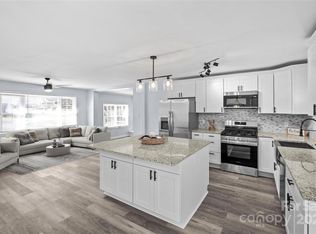 5020 Sea Oates Ln, Bessemer City, NC 28016
