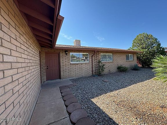 4th image of 921 Mimosa Circle
