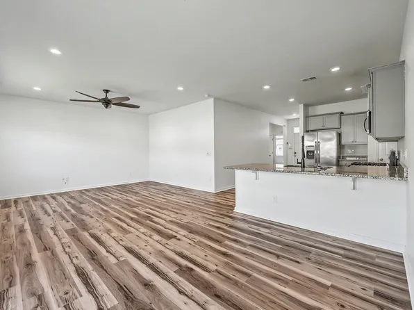 107 Sarcoxie Rd, Moncks Corner, SC 29461