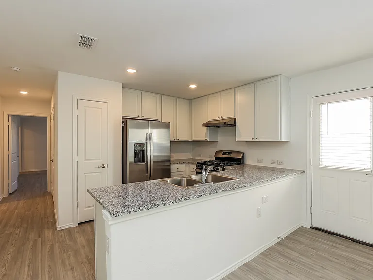 4522 Emma Way — Photo 5