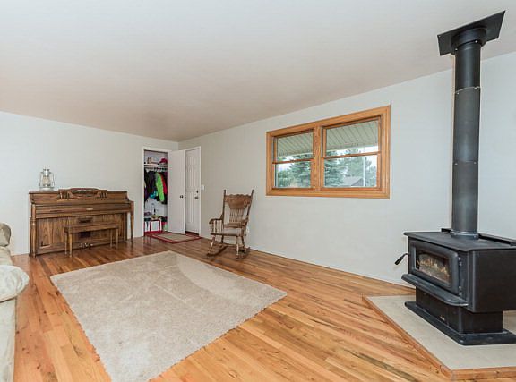 3rd image of 2237 Logan Dr