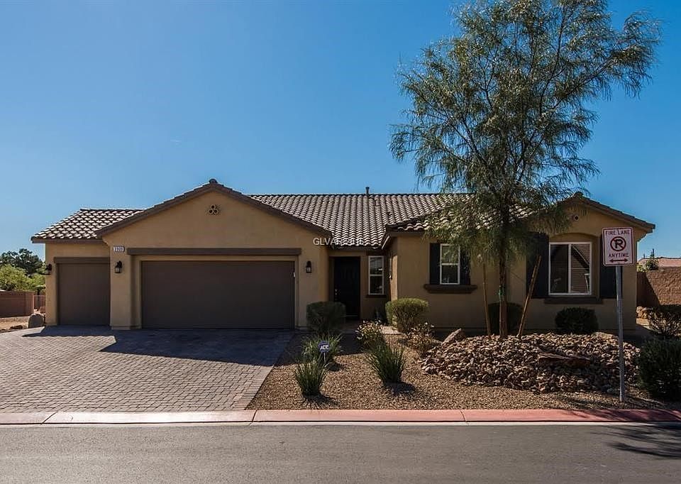 INCREDIBLE VALUE! Nearly new (built 3 years ago) home on 1/3 acre lot, RV/Boat Gate, Parking for additional cars on both sides of home, 3 car garage, 3BR, can easily be 5BR, upgraded kitchen baths, ez to heat/cool single story, open floorplan with great r