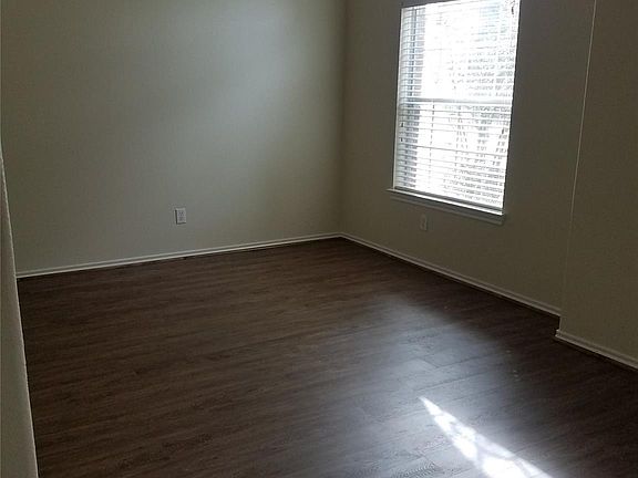 5th image of 25814 Orchard Knoll Ln
