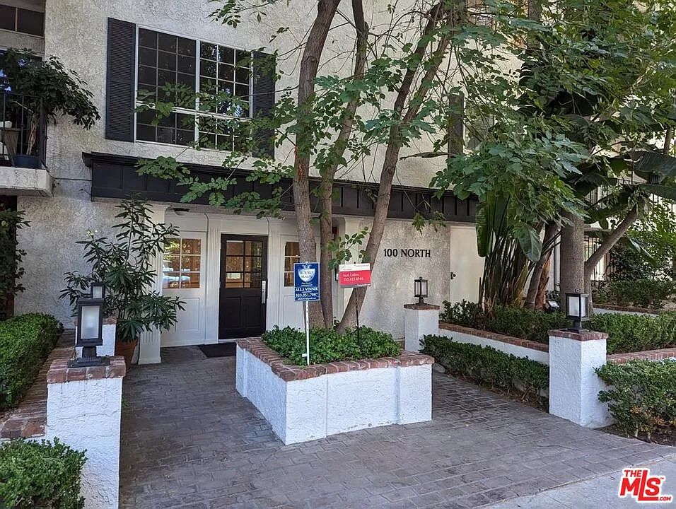 2 bed, 2.0 bath, 1668 sqft, $4,800 — Photo 3