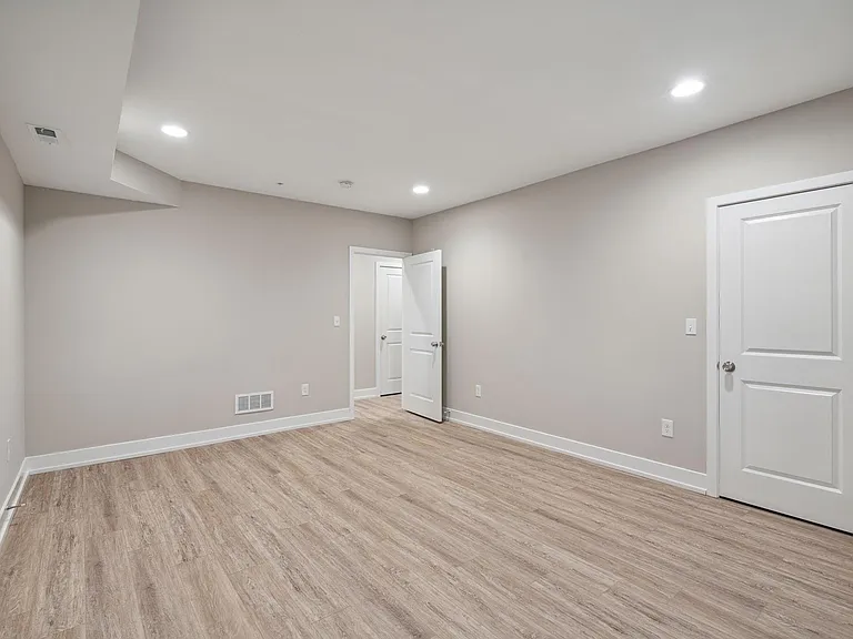 2612 Annin St #1 — Photo 8