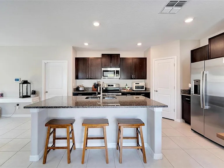 403 Royal Empress Dr — Photo 14