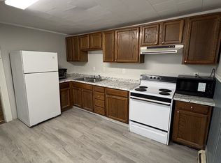 28 Spring St, Bangor, ME 04401