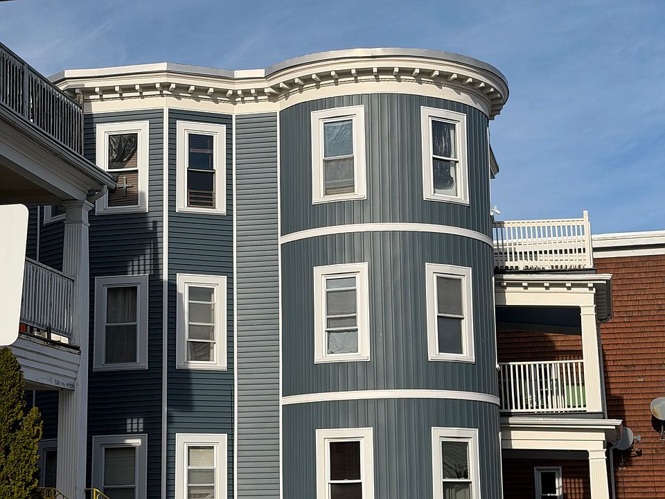 1st image of 30 Saint Marks Rd APT 2