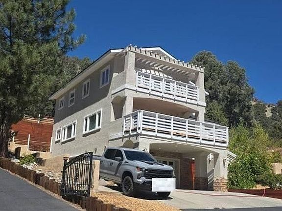 3rd image of 1102 Riviera Dr