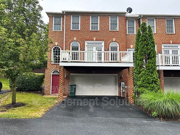 4th image of 101 Blue Stone Hills Dr