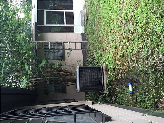 4th image of 6407 W Paris St