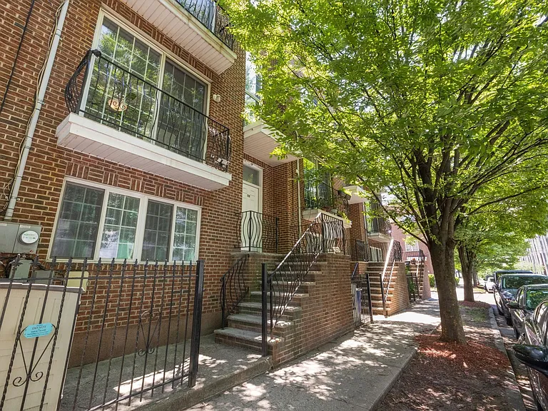 120 Garabrant St #1 — Photo 17