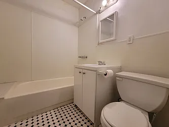 Rented by Julien Aractingi, LREB
